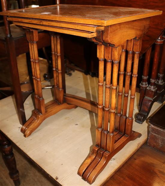Reproduction nest of tables